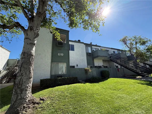 619 N Bristol St Unit 23, Santa Ana, CA 92703