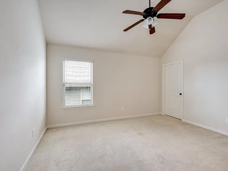 542 Oconee Cir — Photo 41