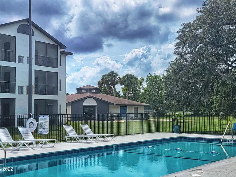 Oasis - 3165 South St. — Photo 24