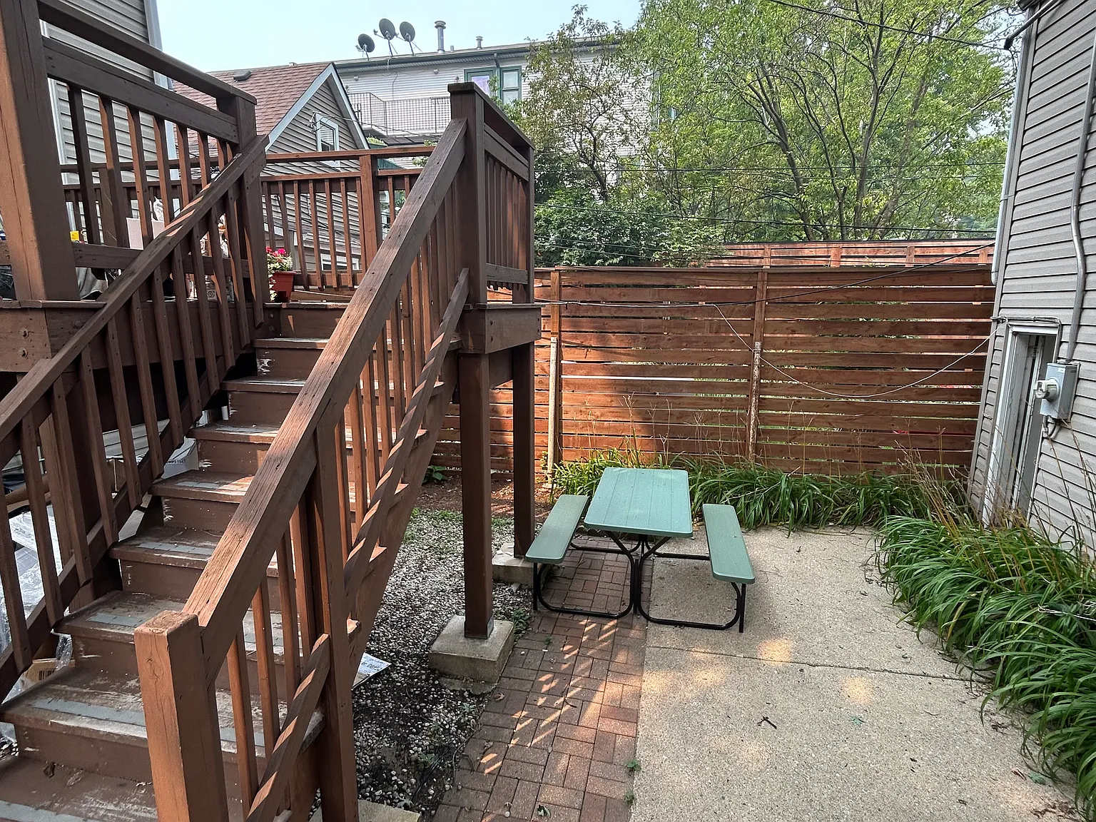 3 bed, 1.5 bath, 1600 sqft, $3,800 — Photo 2