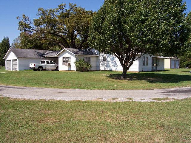 2nd image of 409 S 10th St