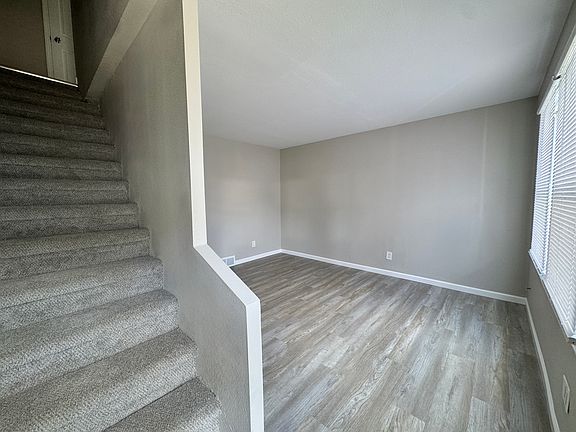 4th image of 3224 Sablewood Dr APT 2