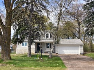 408 Cherry Ave N, Braham, MN 55006