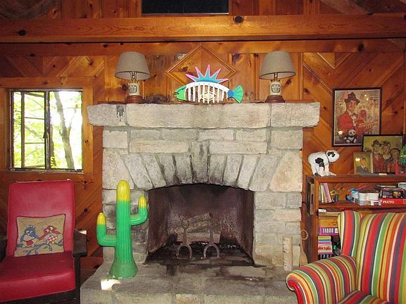 4th image of 31 Sugarloaf Dr