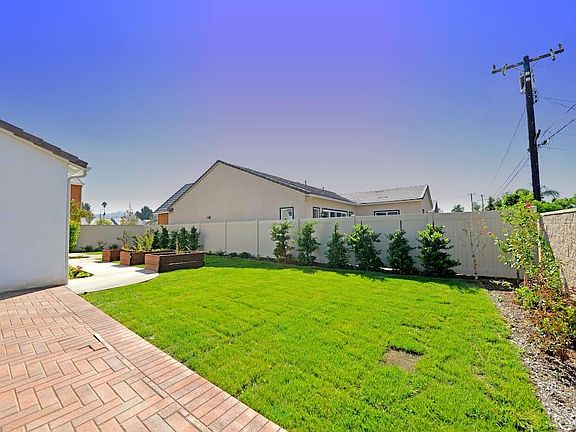 2nd image of 627 S Westridge Ave