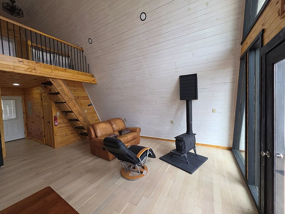 43rd image of this home