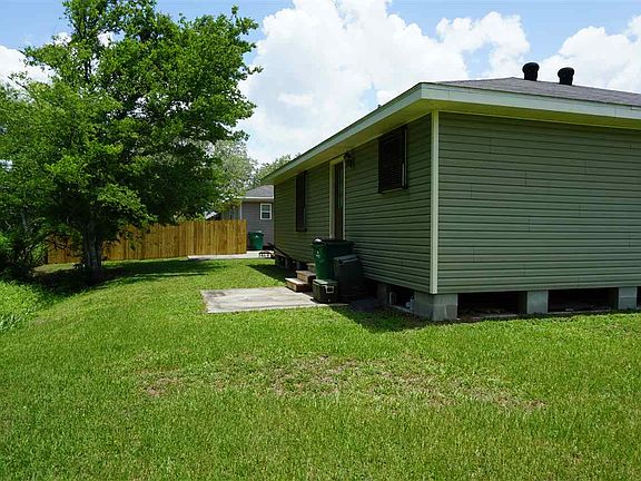 3rd image of 256 Bayou Vista Dr