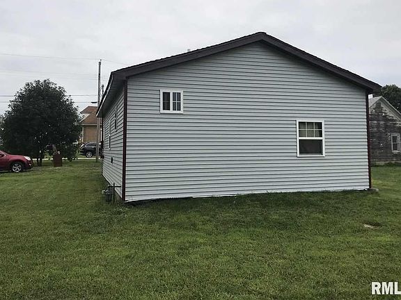 3rd image of 229 Locust St