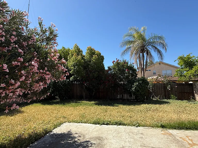 1648 Terra Vista Ln — Photo 17