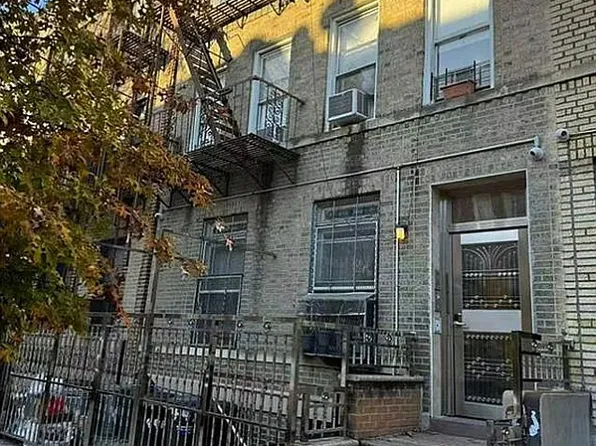 441 68th St #6, Brooklyn, NY 11220