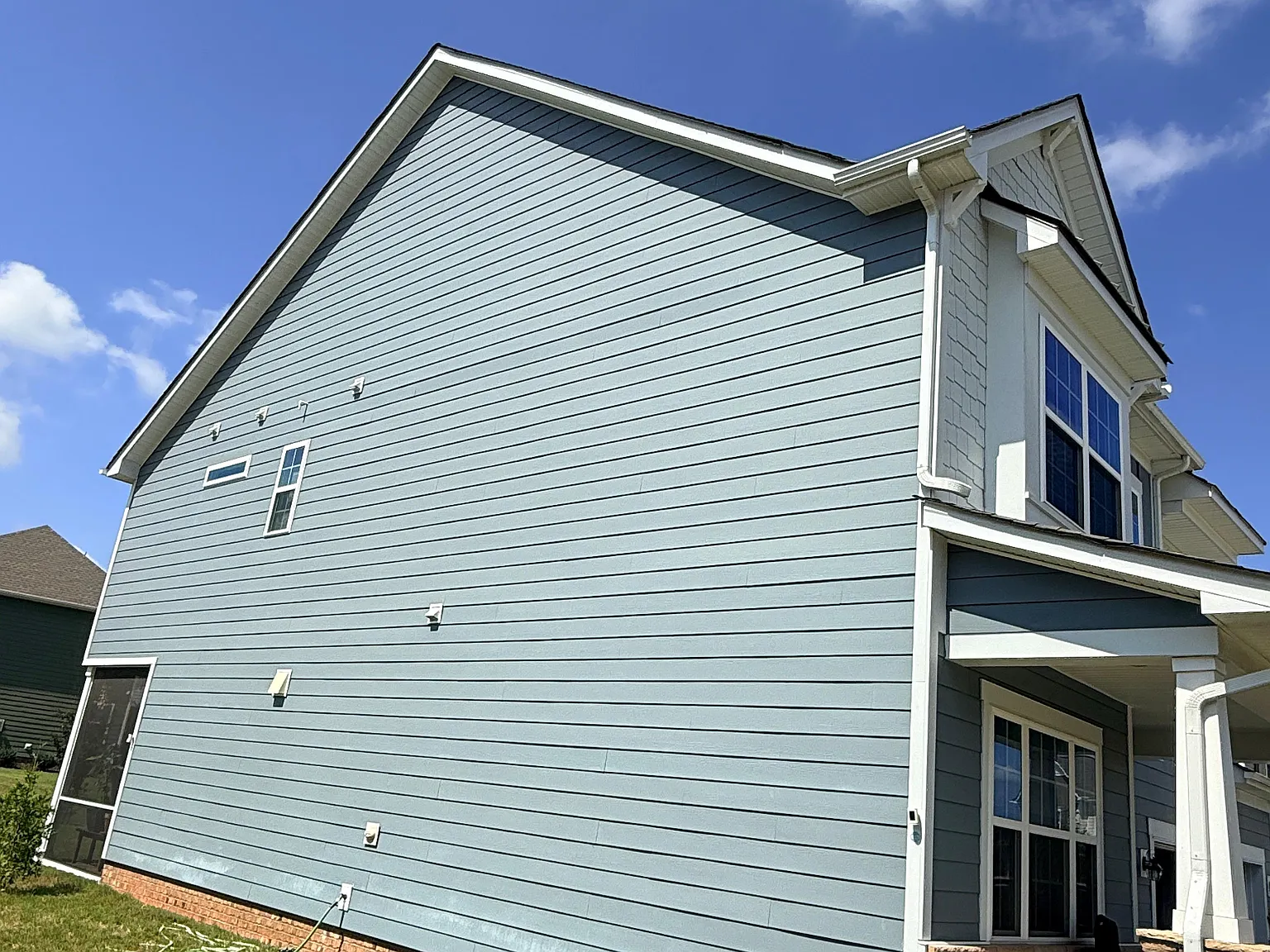 4 bed, 3.5 bath, 2845 sqft, $3,199 — Photo 4