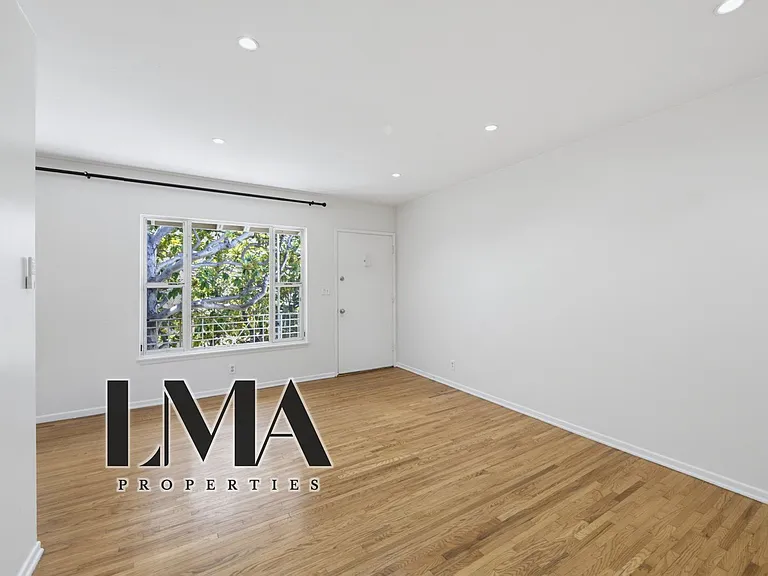 1453 Butler Ave #3 — Photo 4