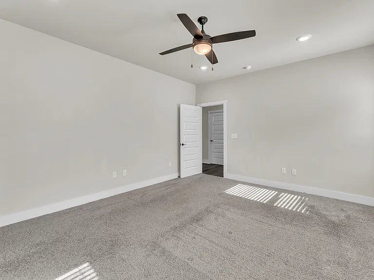 4202 Plumley Ave — Photo 11