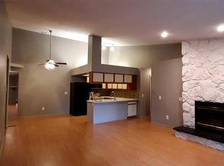 30556 Oakridge Manor Dr #30556, Roseville, MI