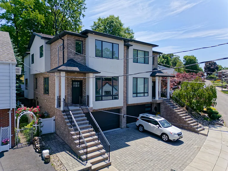 403A Northwood Way #A — Photo 2