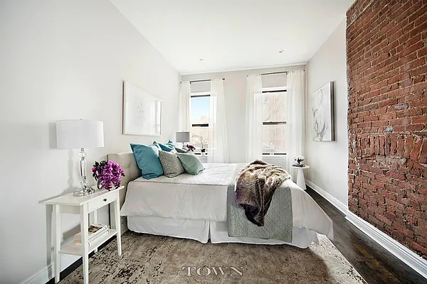 Sold by Town Residential | media 14