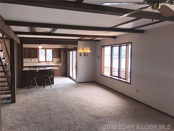 5th image of 805 Robin Hood Ln