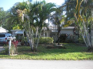 5611 Simms St, Hollywood, FL 33021
