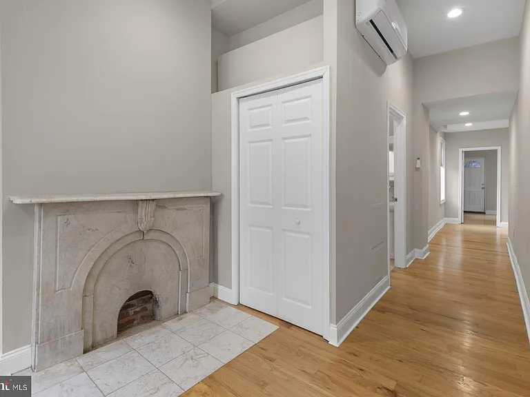 1302 N 19th St #1 — Photo 7