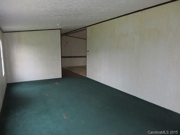 3rd image of 3430 Gladden Dr