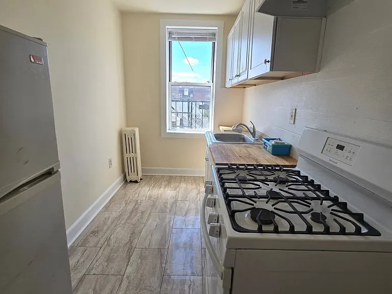 894 Kennedy Blvd #41 — Photo 2