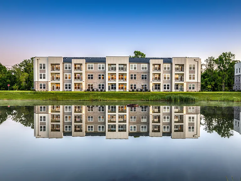 The Pointe at Davis Creek — Photo 40