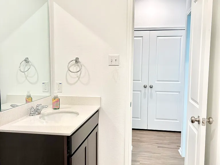 213 Geode Gln — Photo 12