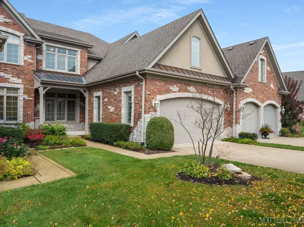2422 Durand Dr, Downers Grove, IL 60516