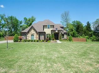 3488 Magnolia Ct, Fayetteville, AR 72703