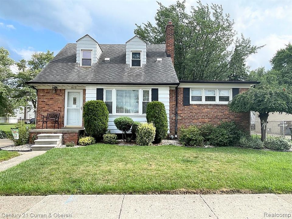 419 Highland St, Wyandotte, MI 48192 Zillow