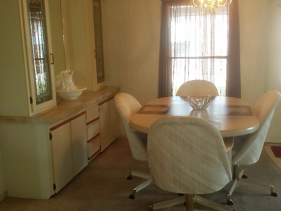 5th image of 435 Country Meadows Blvd