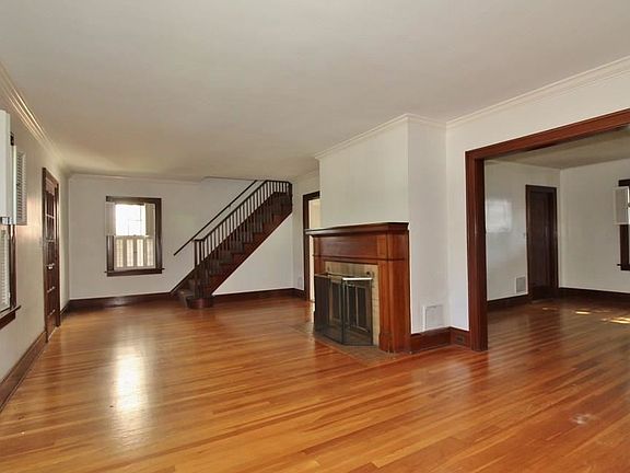 3rd image of 203 Audubon Dr