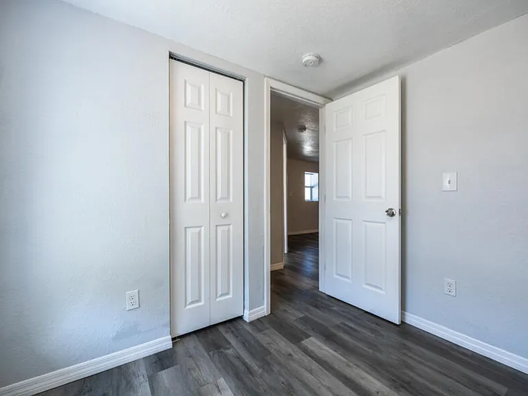 278 NE Ark Pl — Photo 24