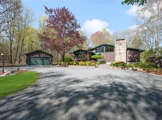 127 Gleaner Chapel Rd, Scituate, RI 02857