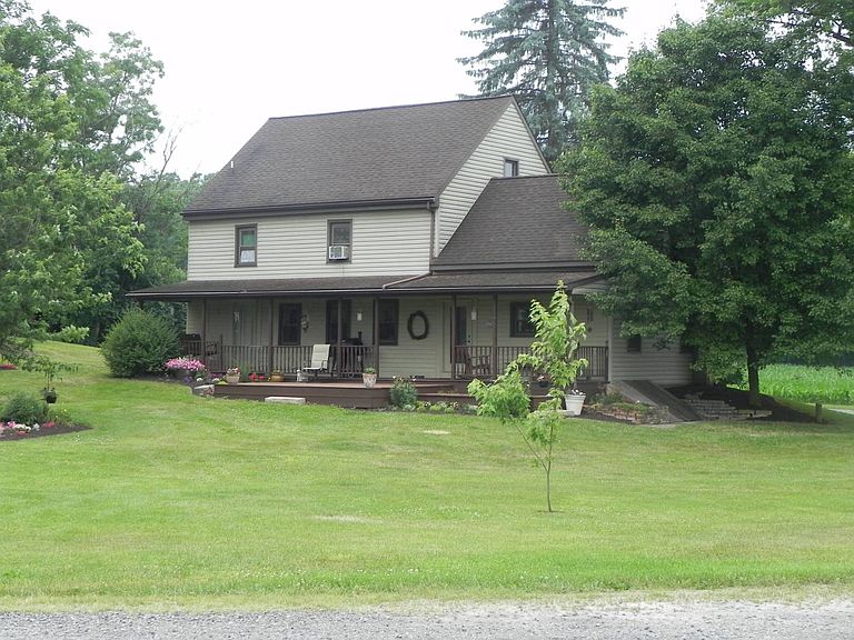 Listing photo 4