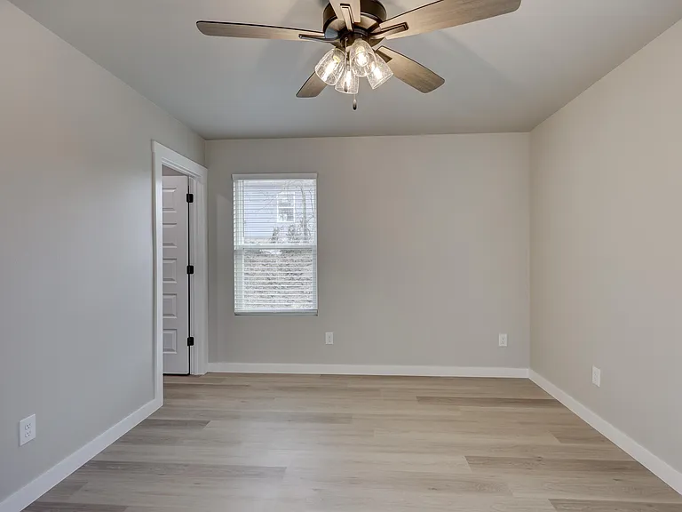 2520 Quincy St #2520 — Photo 12