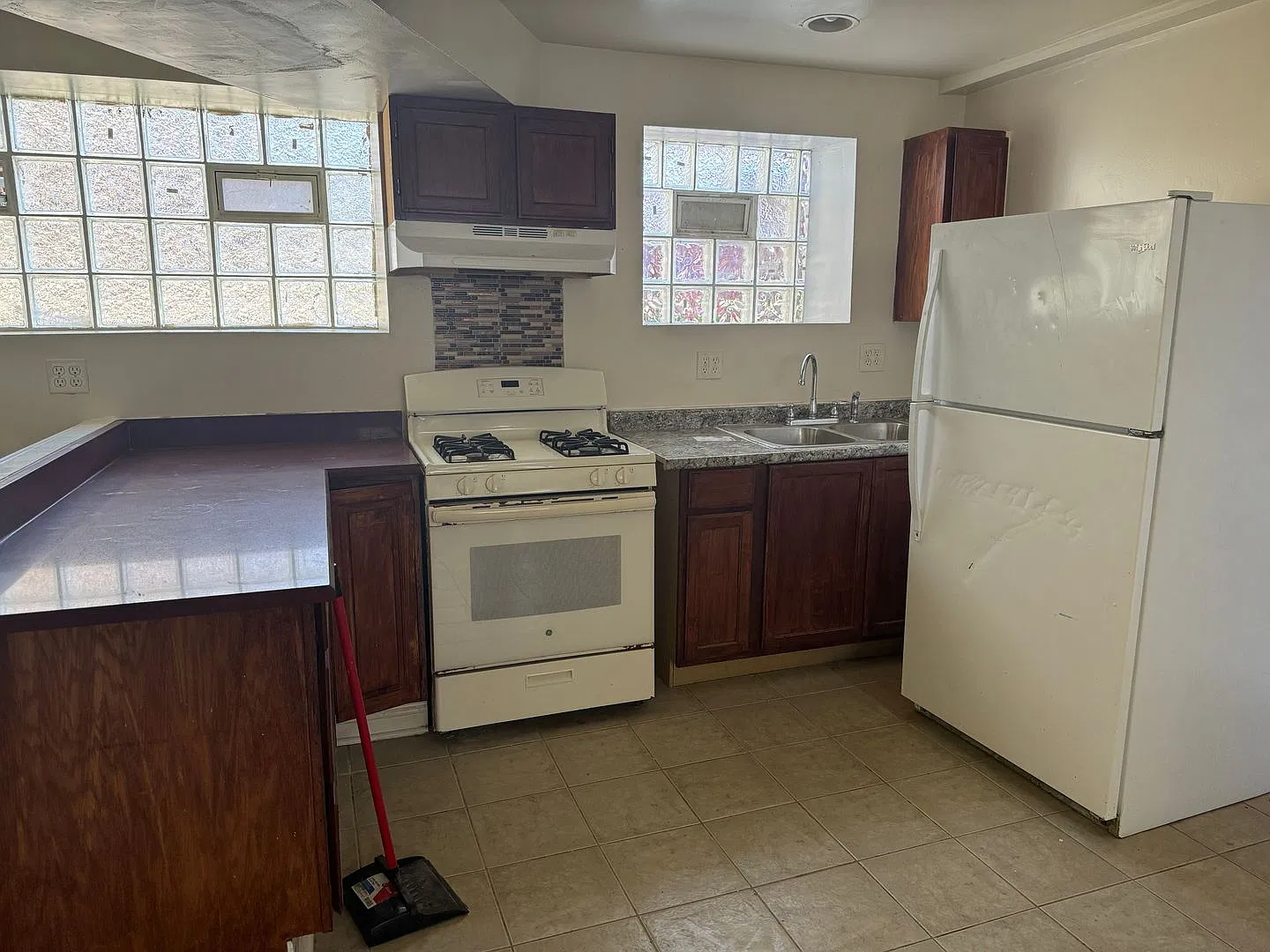 6557 South Fairfield LLC — Photo 3