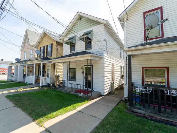 817 W Main St, Carnegie, PA 15106