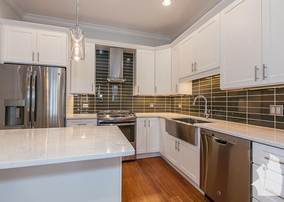 1st image of 2340 W North Ave APT 3