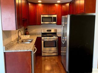 314 Madison St #2R, Oak Park, IL 60302
