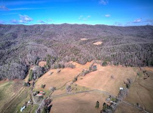 986 Huggins Rd, Mountain City, TN 37683