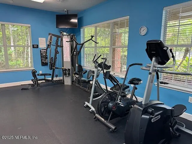 3469 Lone Tree Ln — Photo 24