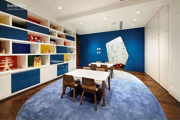 Sold by Sotheby's International Realty | media 23