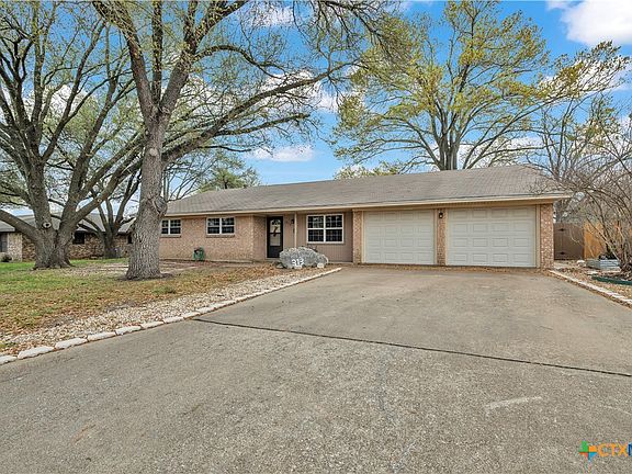 2nd image of 313 Ruggles Loop