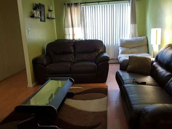 2nd image of 3017 Yates Ave