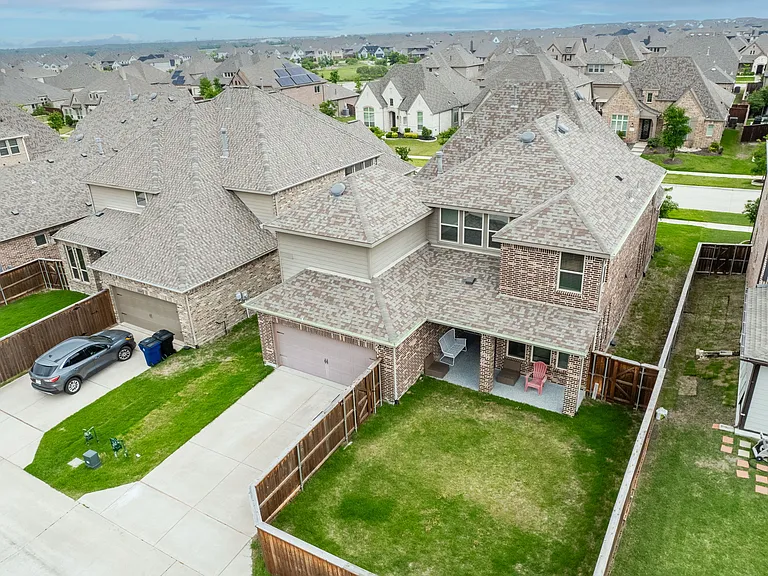 12163 Curry Creek Dr — Photo 48