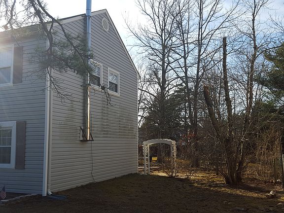 5th image of 208 Powderhorn Dr
