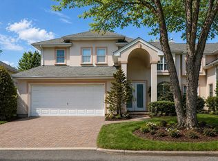259 Altessa Blvd, Melville, NY 11747