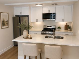 221 Monte Vista Ave, Oakland, CA 94611