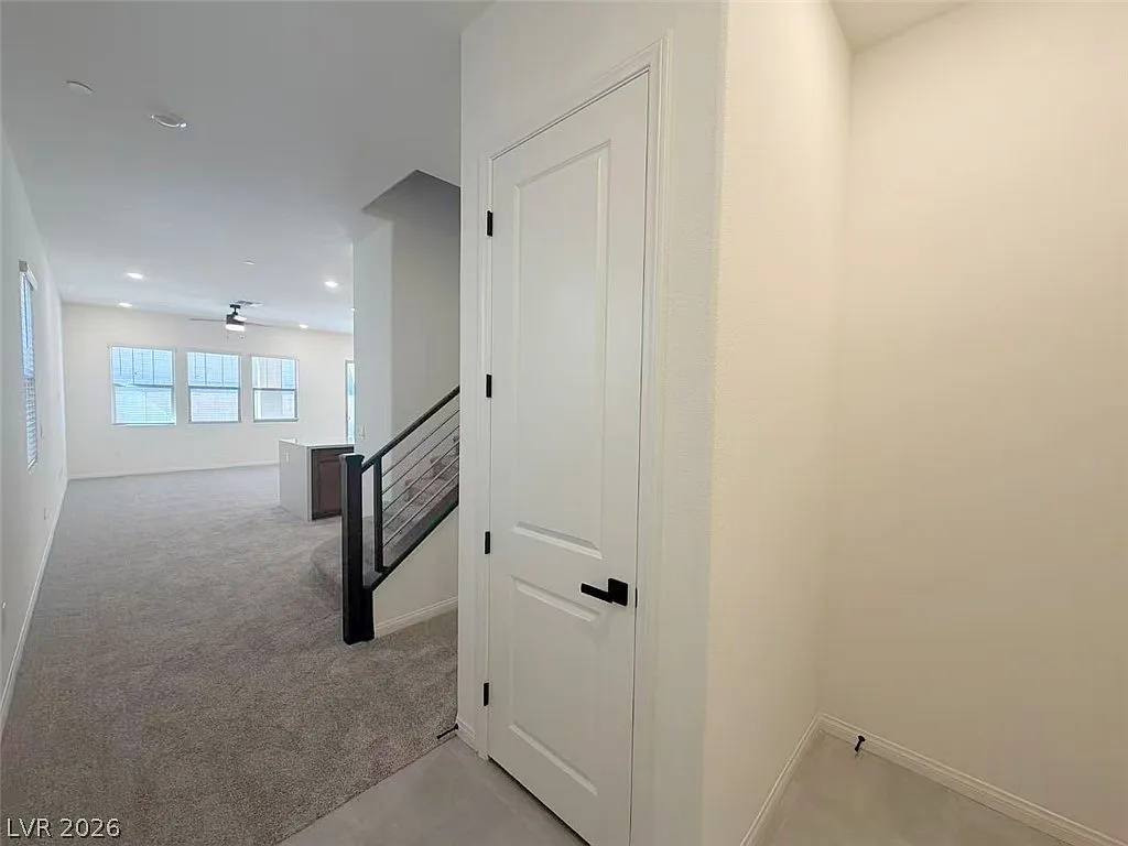 5 bed, 3.0 bath, 2466 sqft, $3,500 — Photo 3